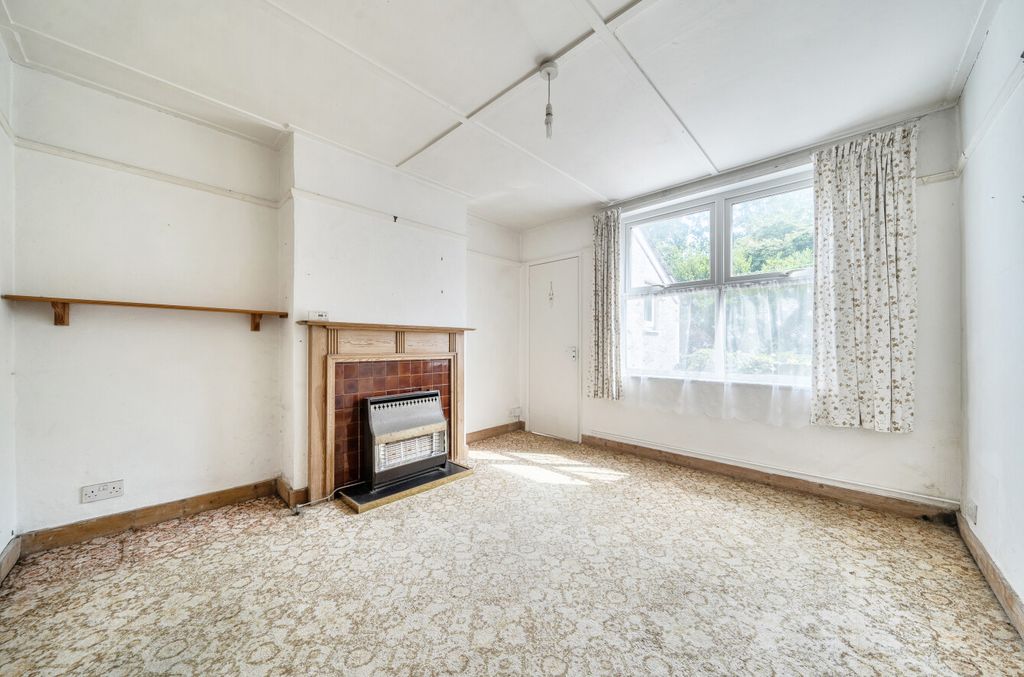 Property photo 3 of 18 1470924-12-6A2048...