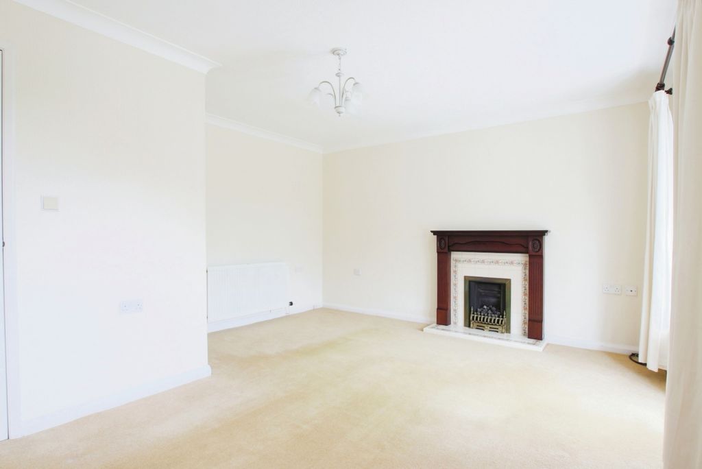 Property photo 2 of 11 3382525
