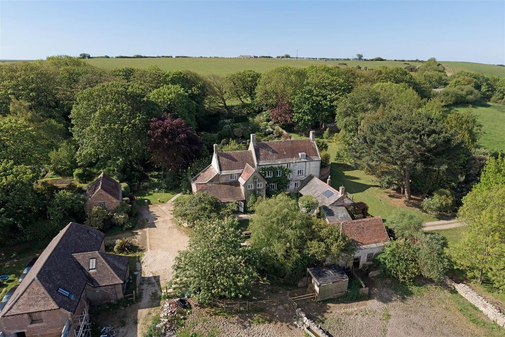 Property photo 3 of 40 Dji_20260512094350_0010_D.Jpg