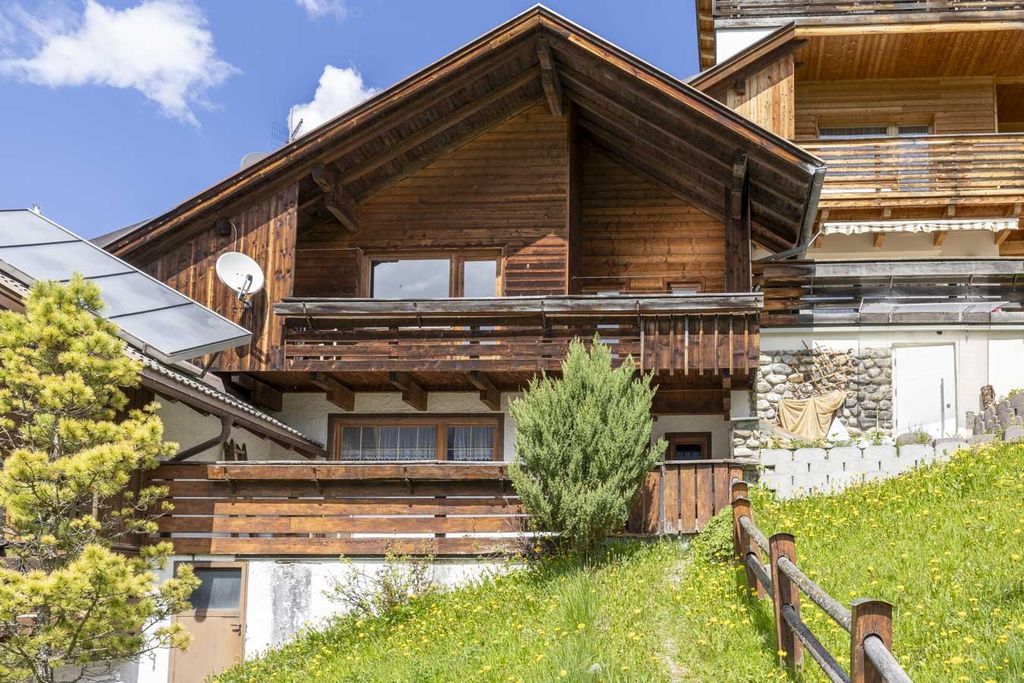 Property photo 1 of 2