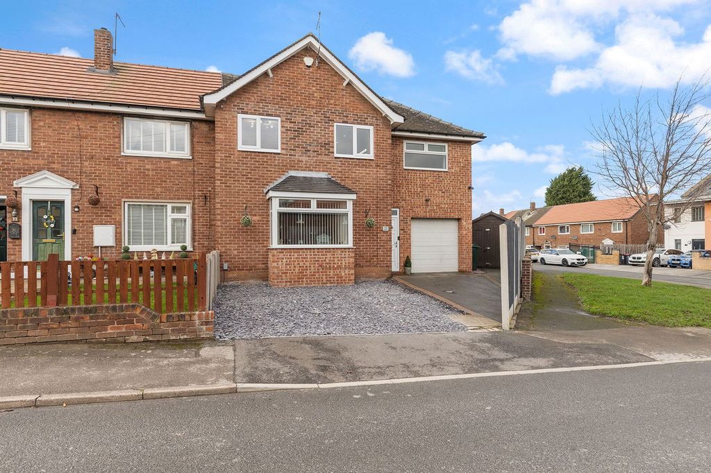 Property photo 1 of 27