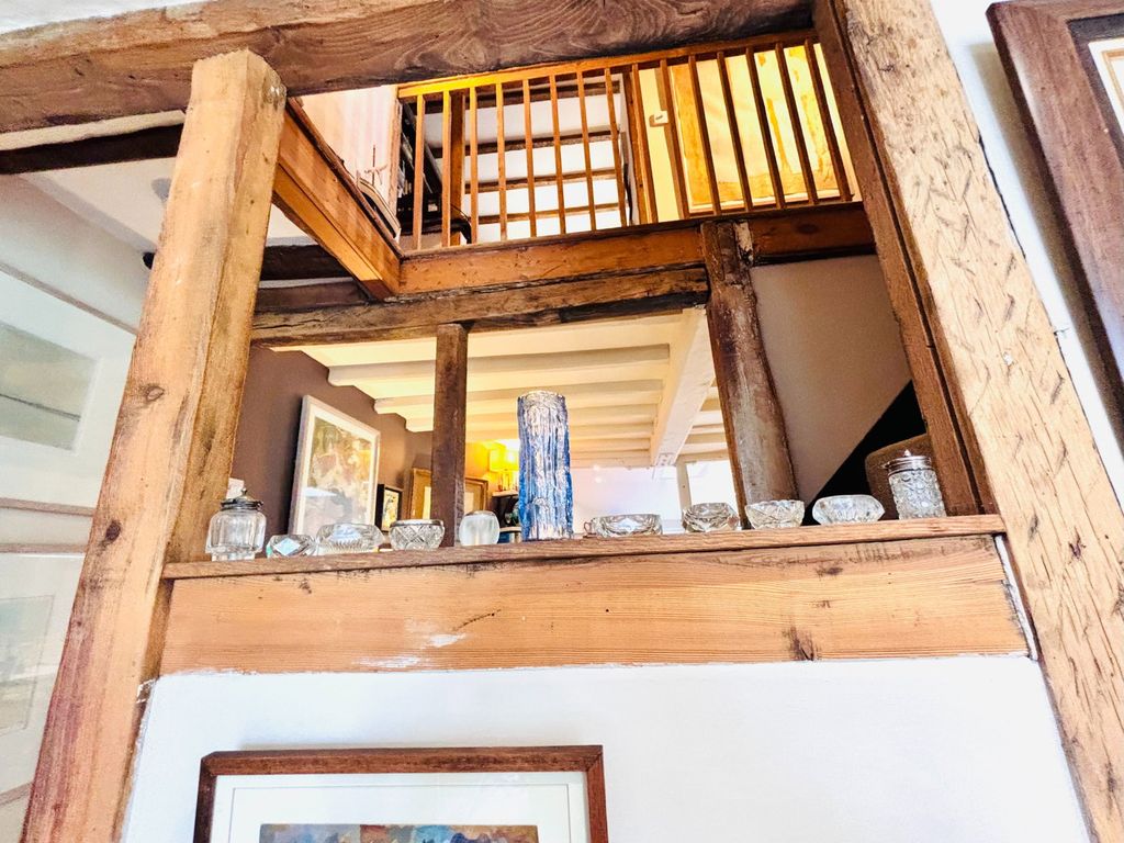Property photo 3 of 40