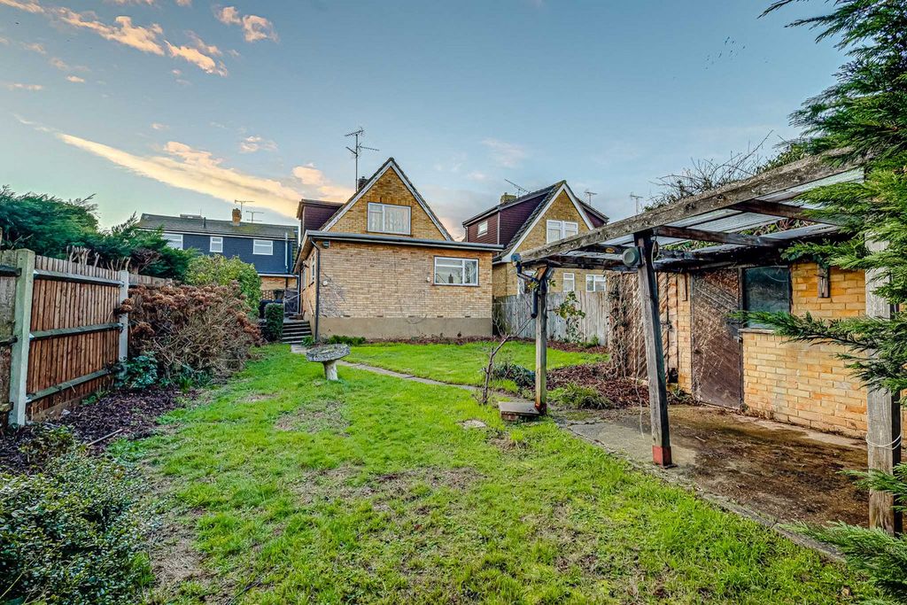 Property photo 3 of 4