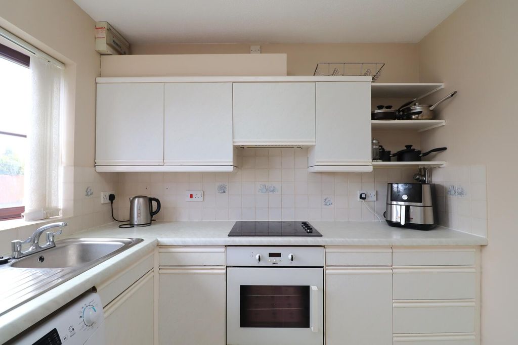 Property photo 2 of 23 Kitchen