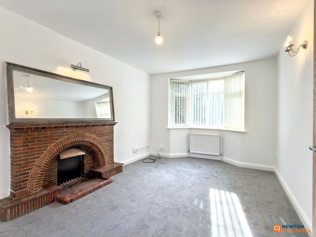 Property photo 3 of 32