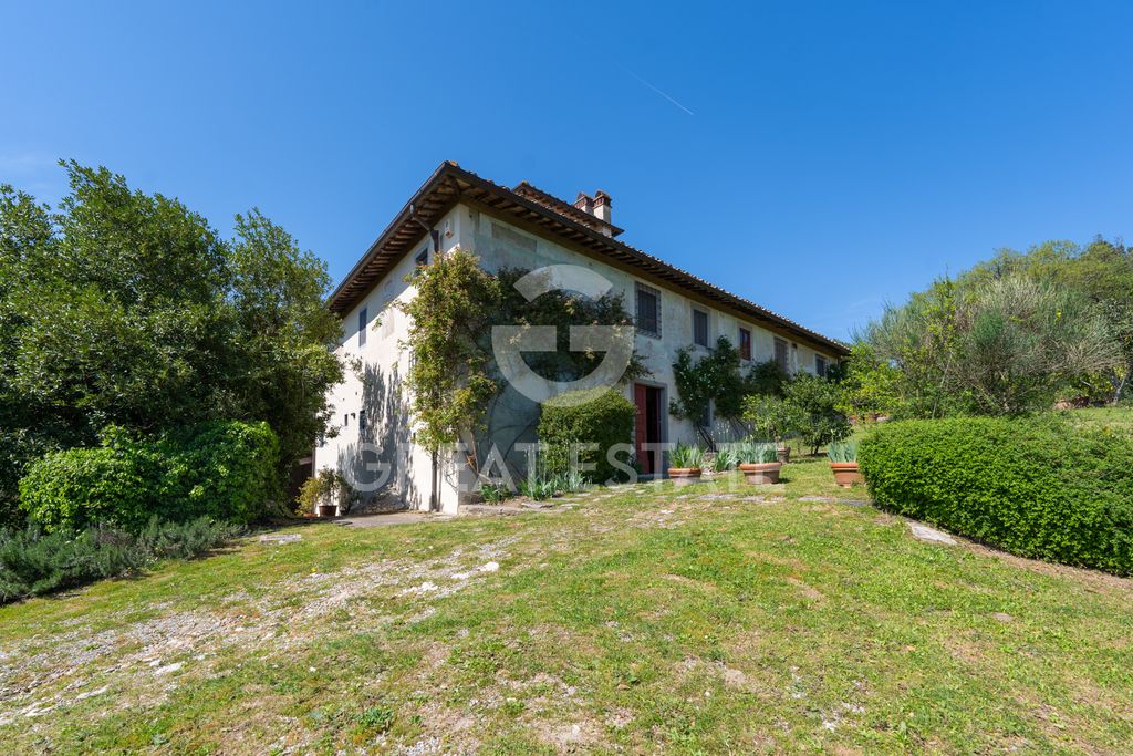Property photo 3 of 85