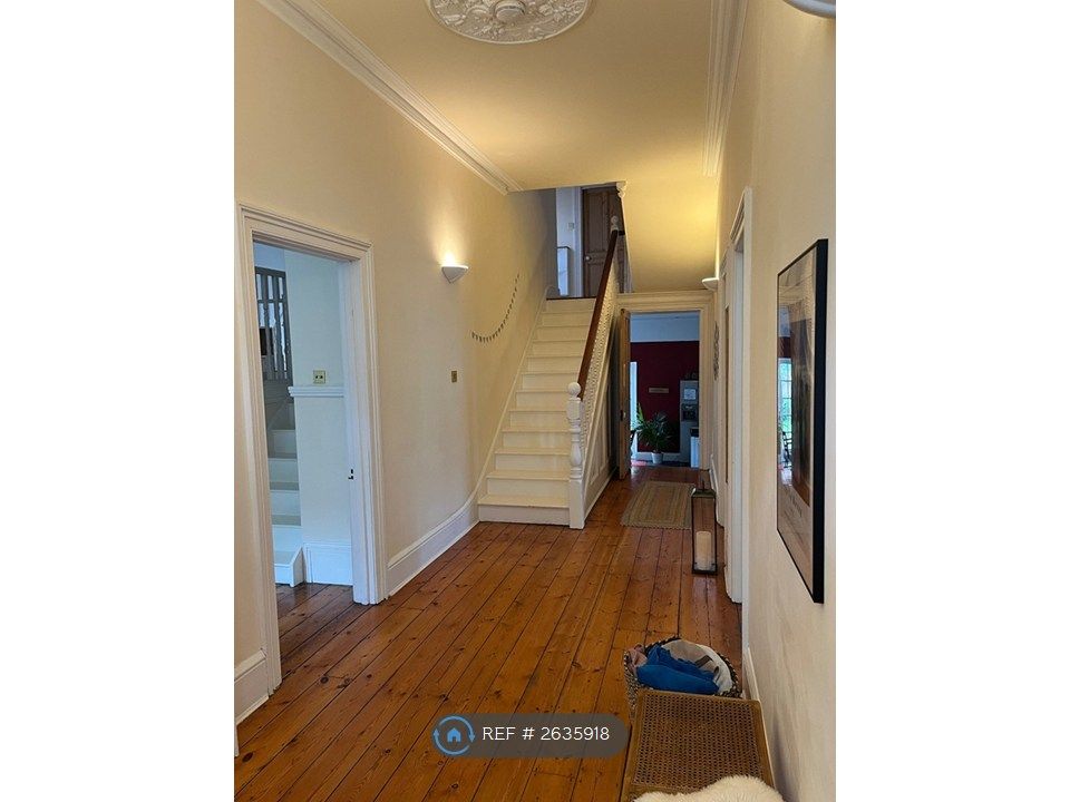 Property photo 2 of 35