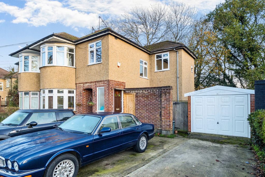 Property photo 1 of 13 1382392-1-6920A68...