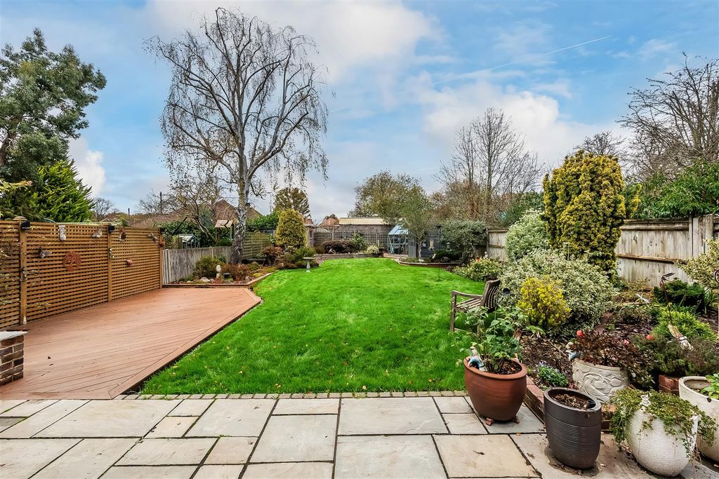 Property photo 2 of 28 157-Craddocks-Avenue-26.Jpg