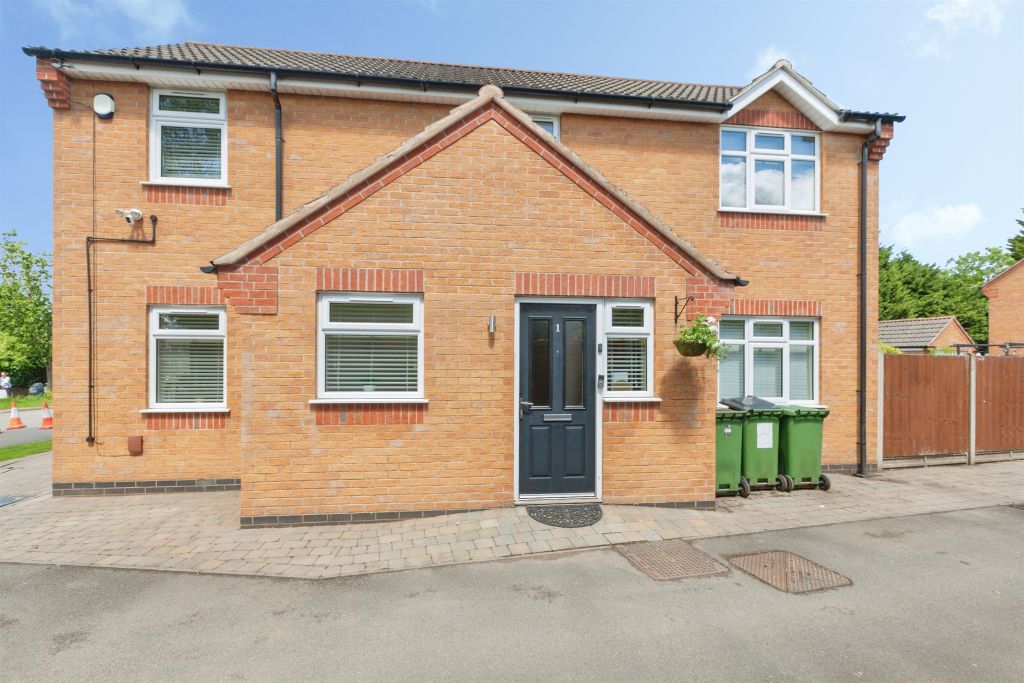 Property photo 2 of 21