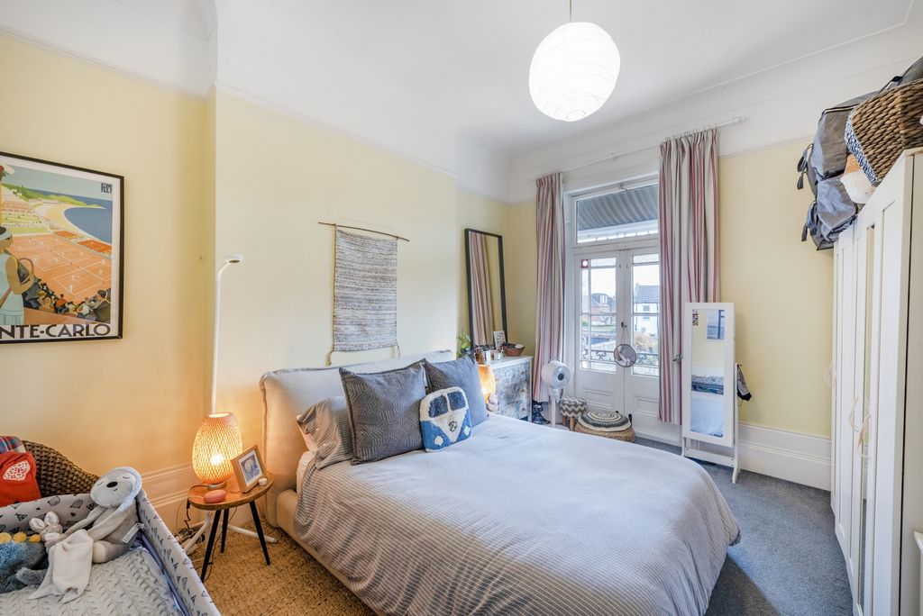 Property photo 2 of 9 Photo 7