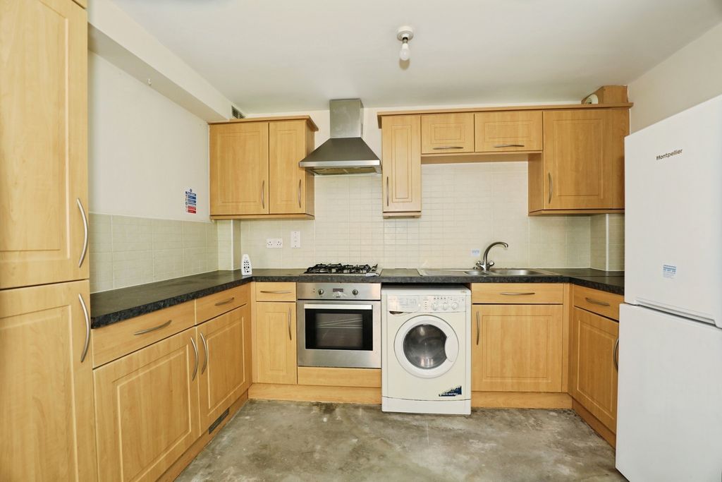 Property photo 3 of 13 Pbox-Img.Jpg