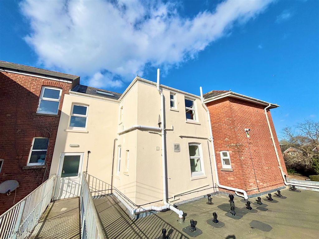 Additional image 9 of 1 bed flat to rentTennyson Road, Freshwater PO40