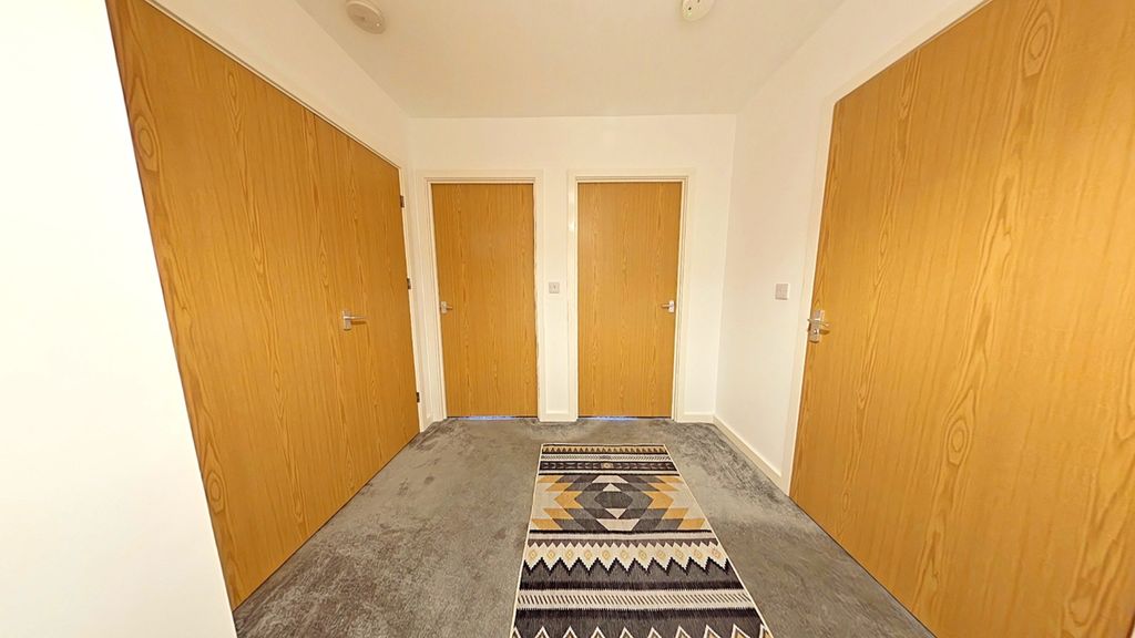 Property photo 2 of 9 Entrance Hallway