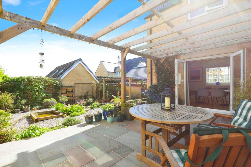 Property photo 3 of 20 Pbox-Img.Jpg