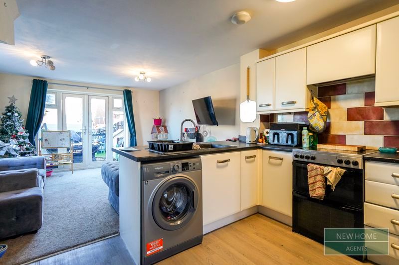 Property photo 2 of 13 Photo 9