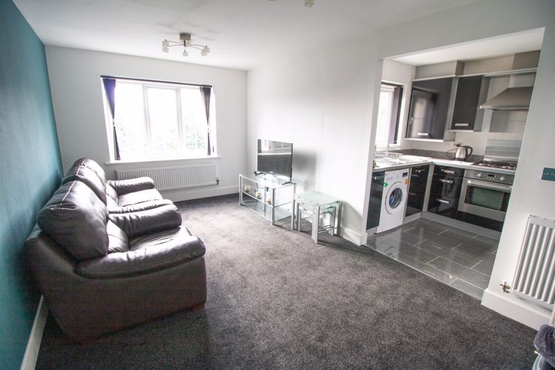 Property photo 2 of 8 Lounge