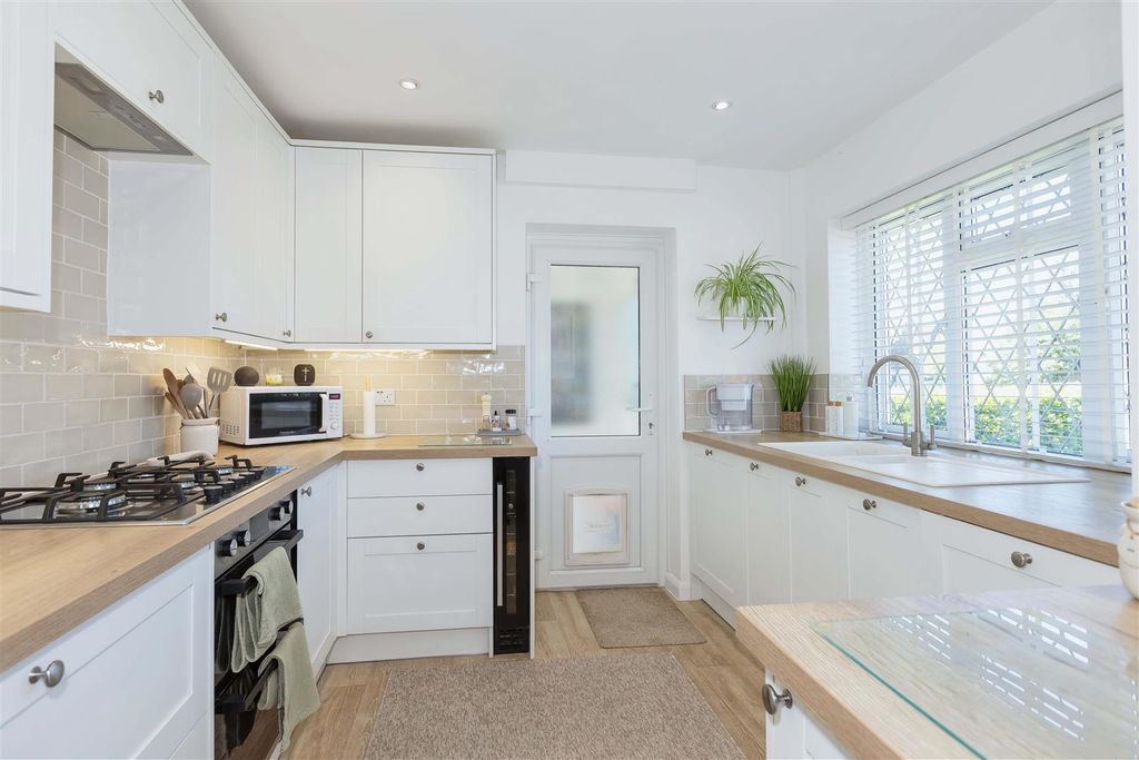 Property photo 2 of 21 Green Park_26.Jpg