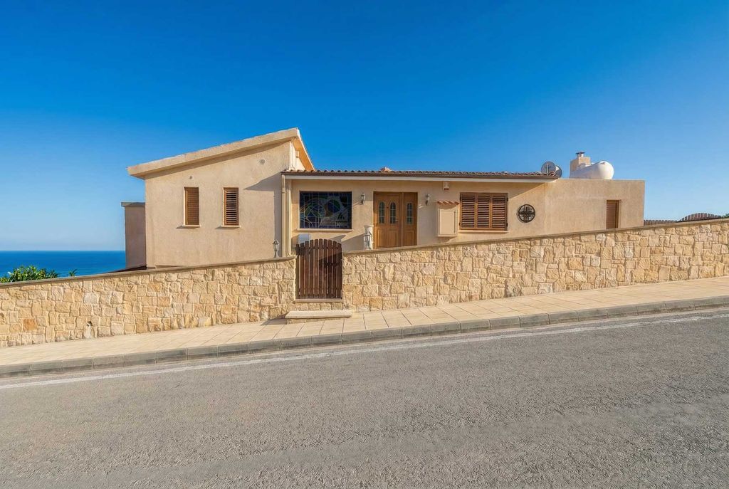 Property photo 3 of 30