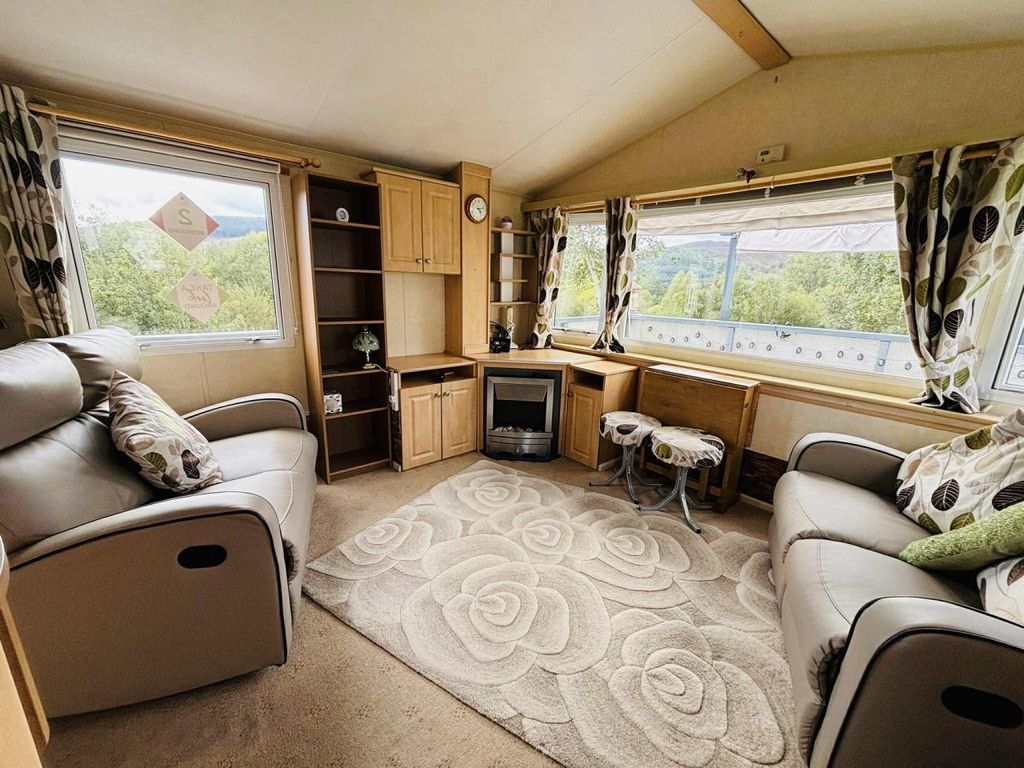 Property photo 1 of 8 Vacation 4