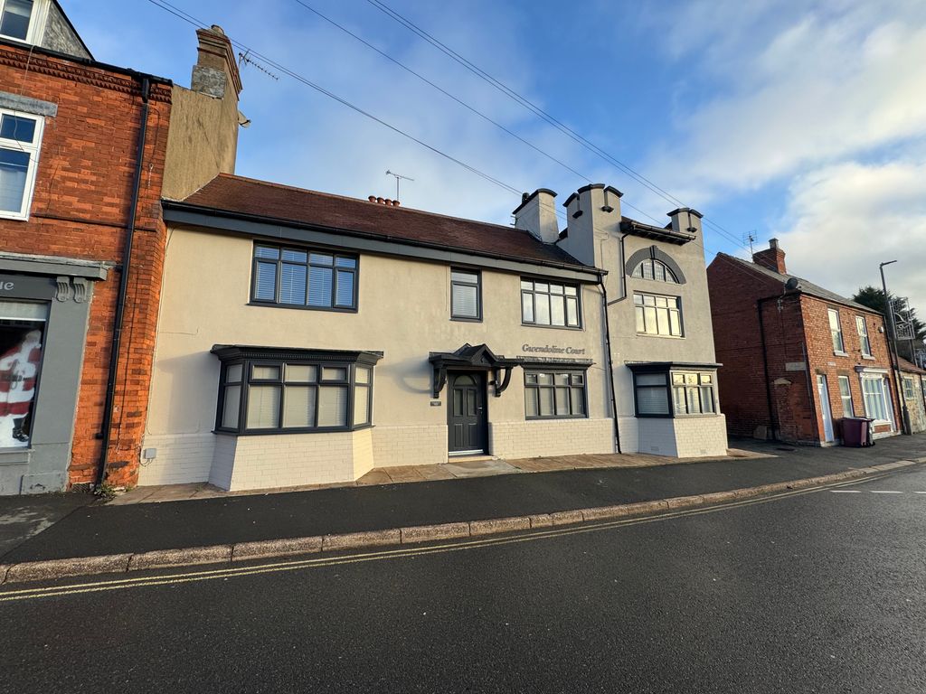 Property photo 1 of 10 Front