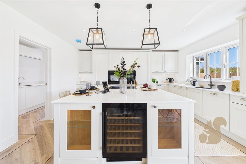 Property photo 3 of 20 Cam05668G0-Pr0029-Still016.Jpg