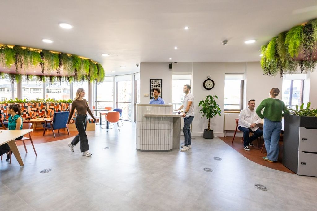 Property photo 2 of 8