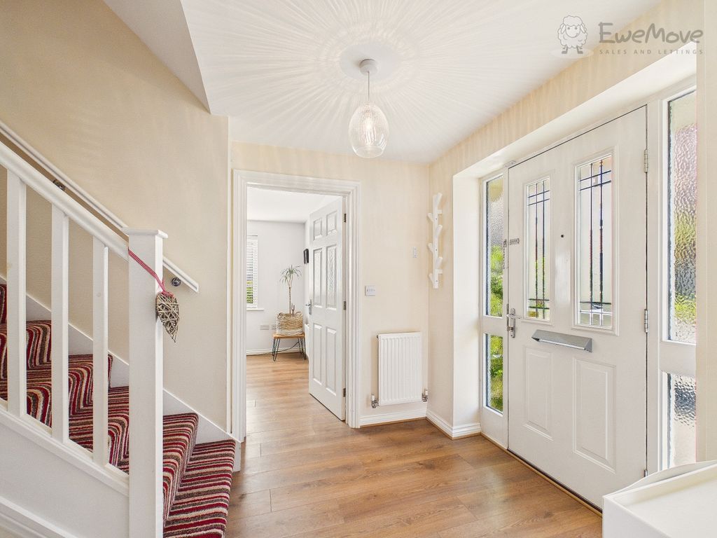 Property photo 3 of 16 Ewemove South Molton- 62 Ash Drive