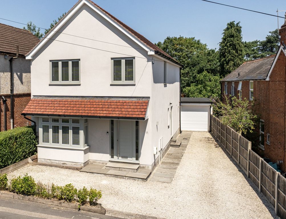 Property photo 1 of 28