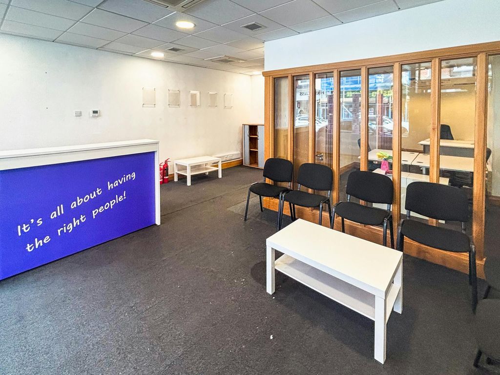 Property photo 2 of 6 8.Jpg