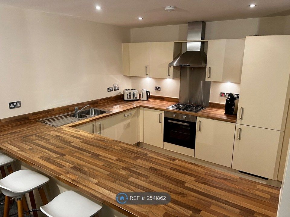 Property photo 2 of 22 Kitchen
