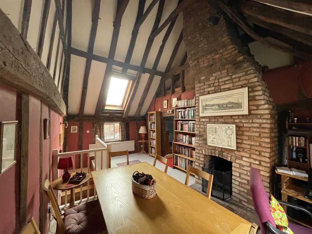 Property photo 3 of 16