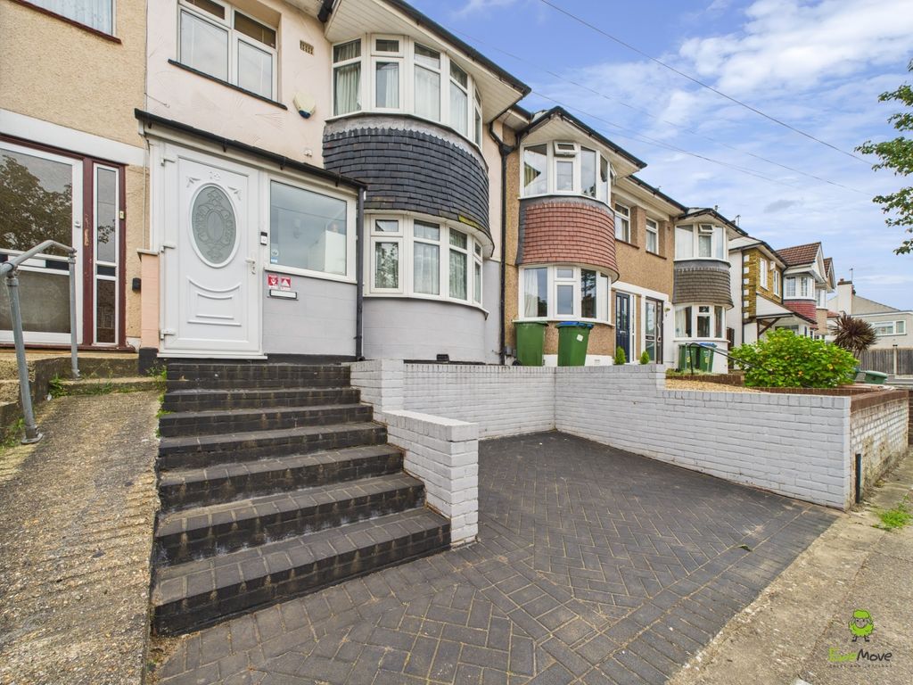 Property photo 2 of 23 Presented By Nicoleta At Ewemove Bexleyheath And D