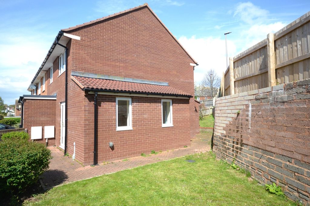 Property photo 3 of 16 Side Elevation