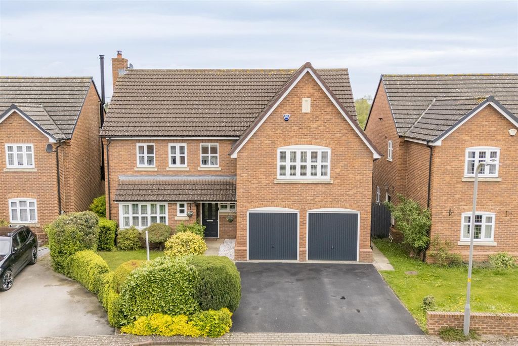 Property photo 1 of 33 3_Jubilee_Court_40.Jpg