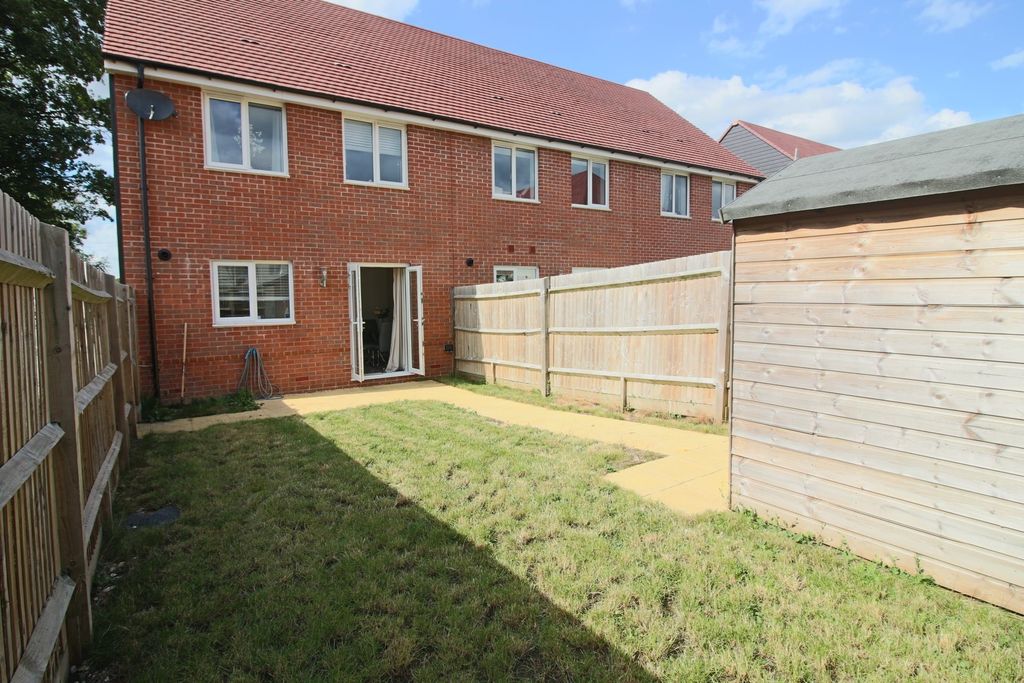 Property photo 2 of 19