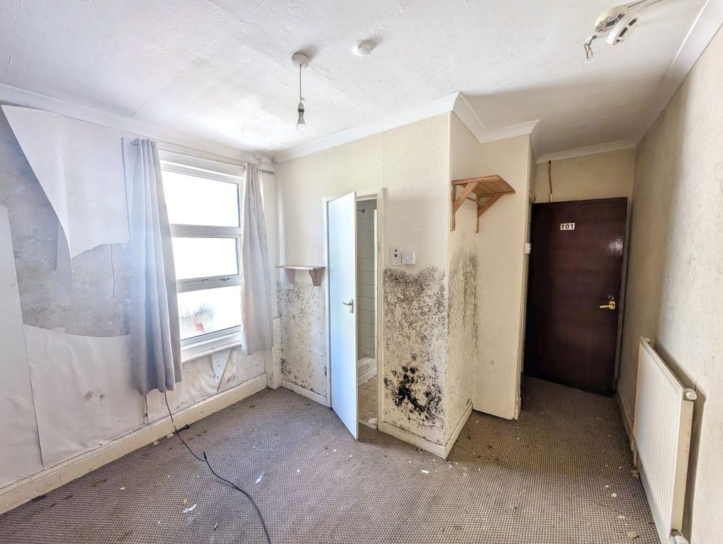 Property photo 3 of 10 Image 3
