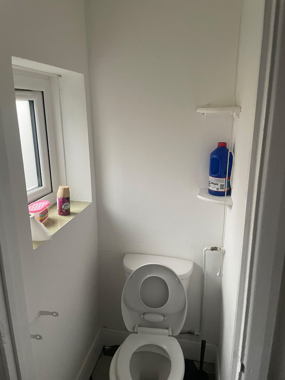 Property photo 3 of 5