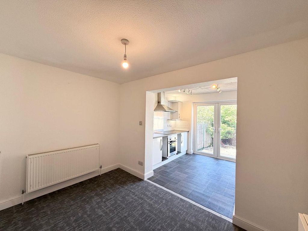 Property photo 3 of 17 Picture No. 12