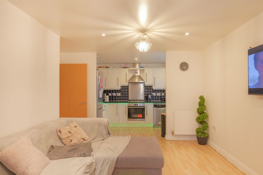 Property photo 3 of 23