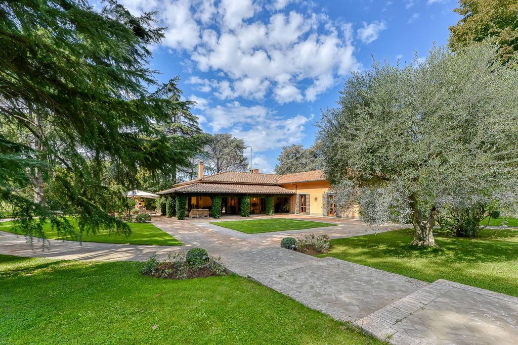 Property photo 1 of 27