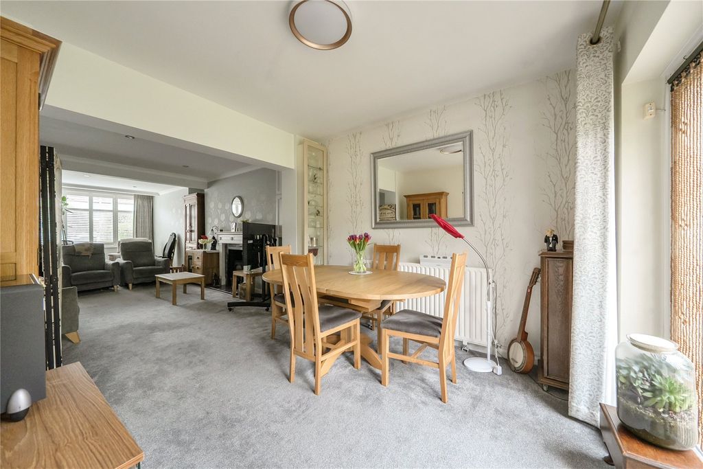 Property photo 3 of 17 Picture No. 18