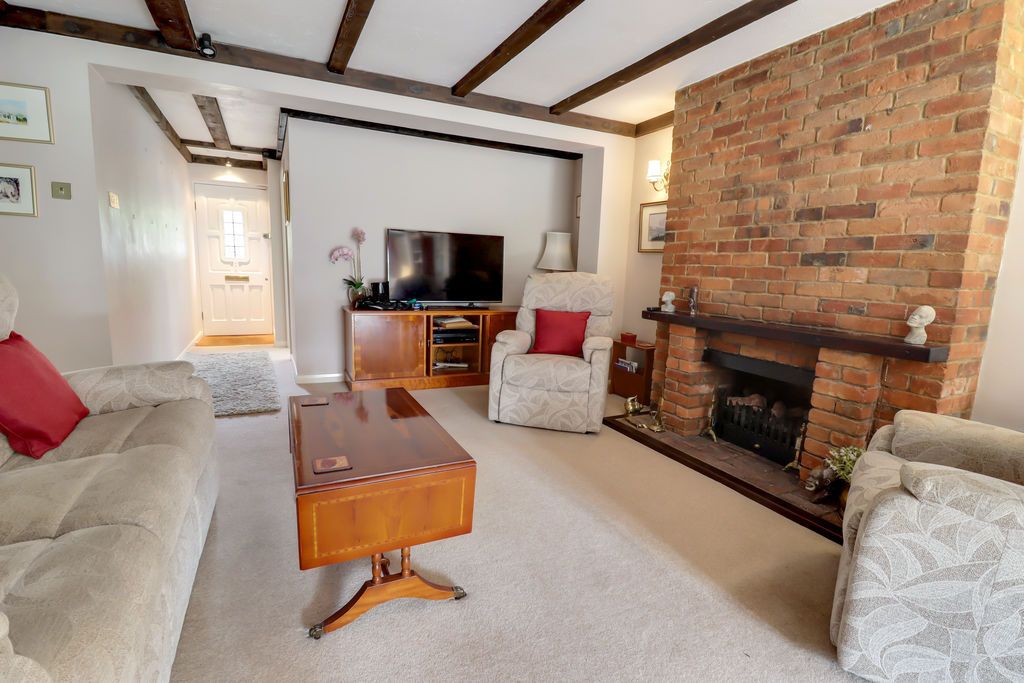 Property photo 3 of 12 Photo 6