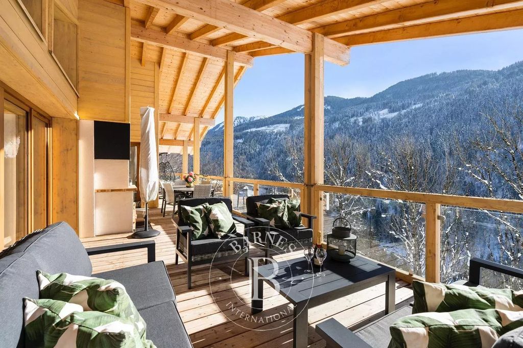 Property photo 1 of 30