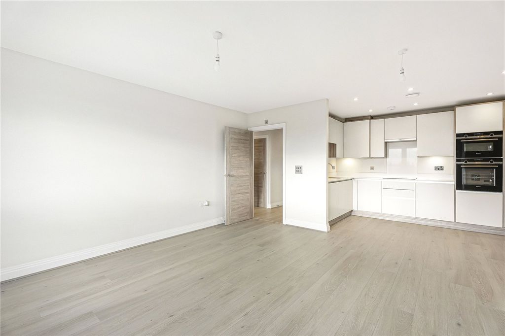 Property photo 1 of 5 Picture No. 22