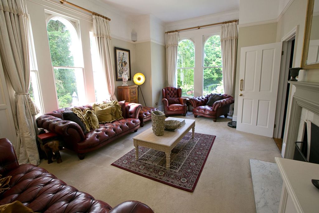 Property photo 1 of 26