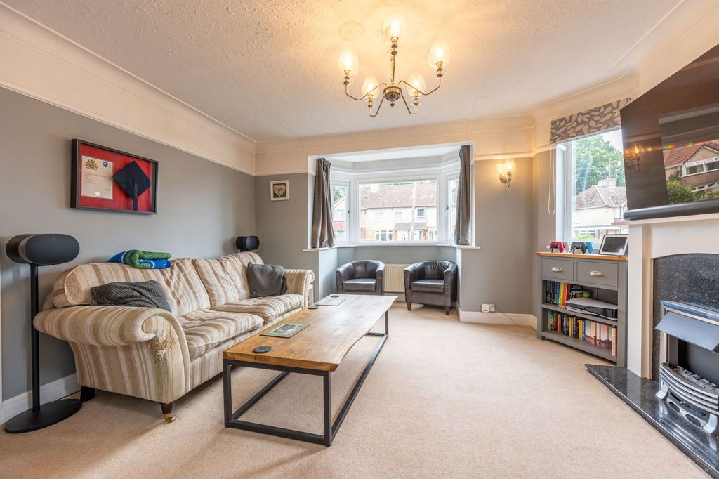 Property photo 3 of 19