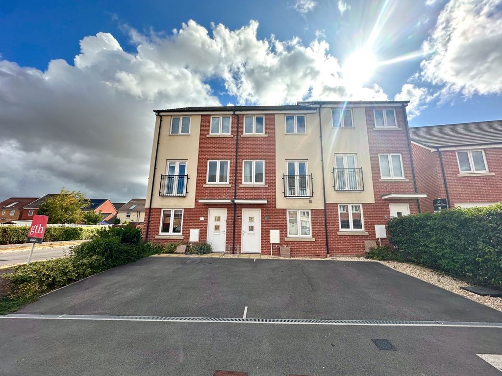 Property photo 2 of 17 5307834