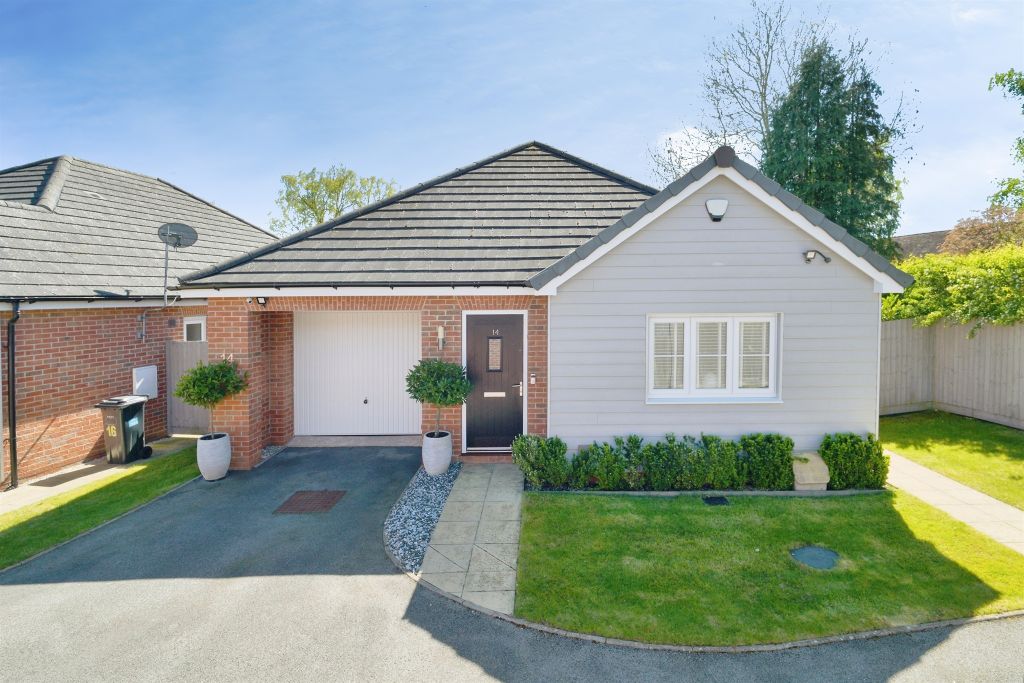 Property photo 1 of 32