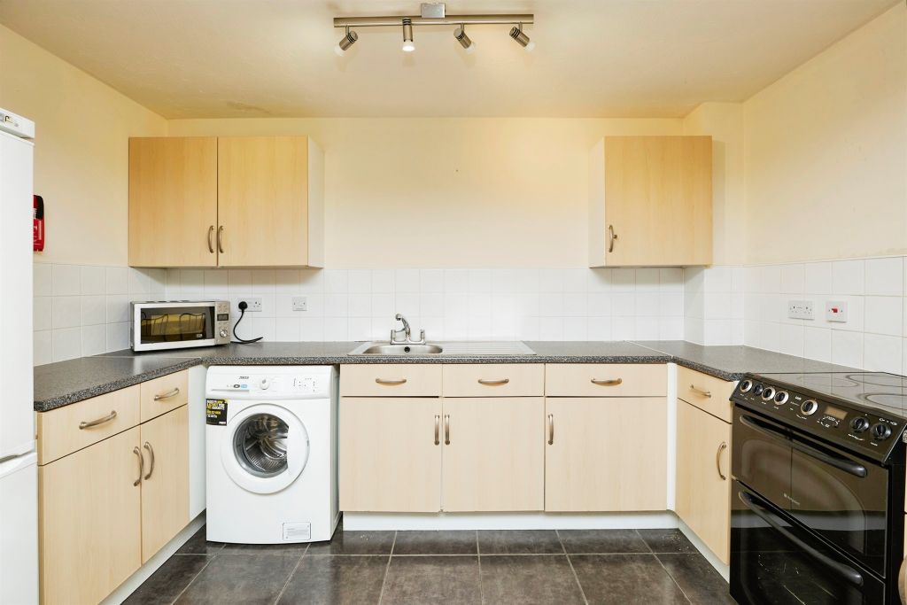 Property photo 3 of 11